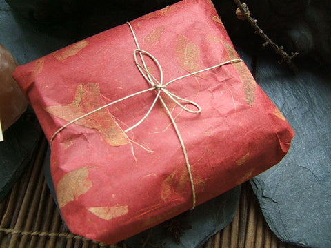 Gift Wrapping & Custom Note Card