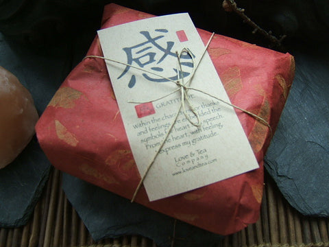 Gift Wrapping & Custom Note Card
